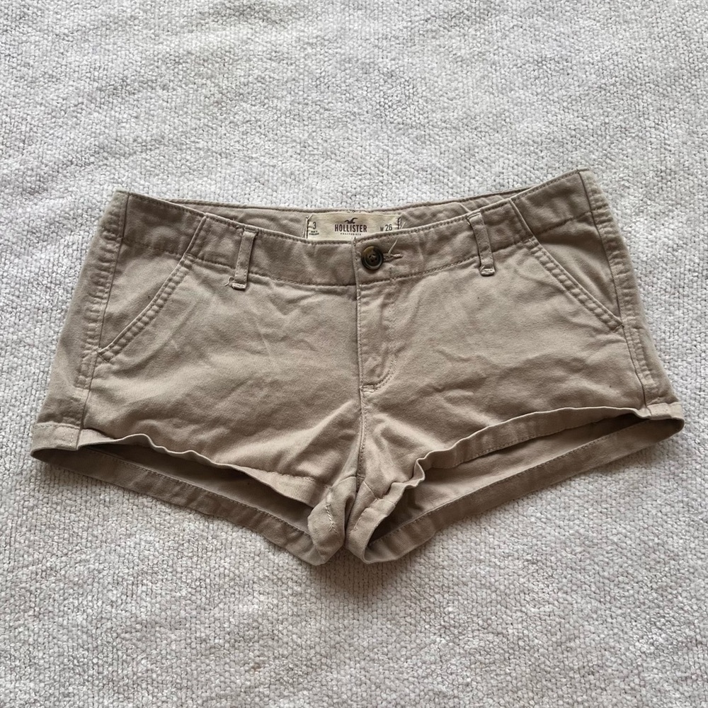 Y2K Hollister Khaki Shorts 🍁